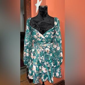 NWOT-Trixxi floral mini dress